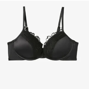 Intimissimi bh - Säljer denna bh från Intimissimi, då den inte passade. Ej använd endast testad✨