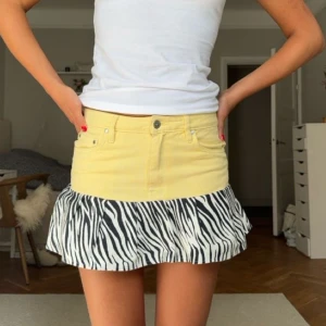 Kjol!  - SJUKT SNYGG KJOL! 