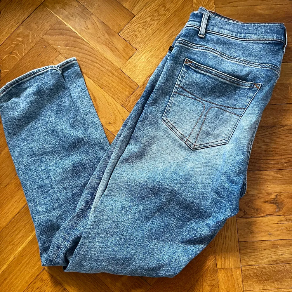 |Tiger of Sweden jeans| Modell Evolve| Skick 10/10| Nypris 1700| Storlek 33/32 sitter som 32| . Jeans & Byxor.