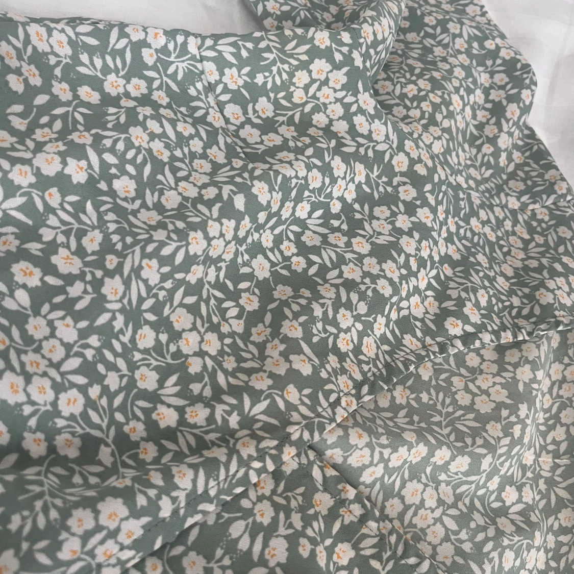 Mönstrad klänning - 90