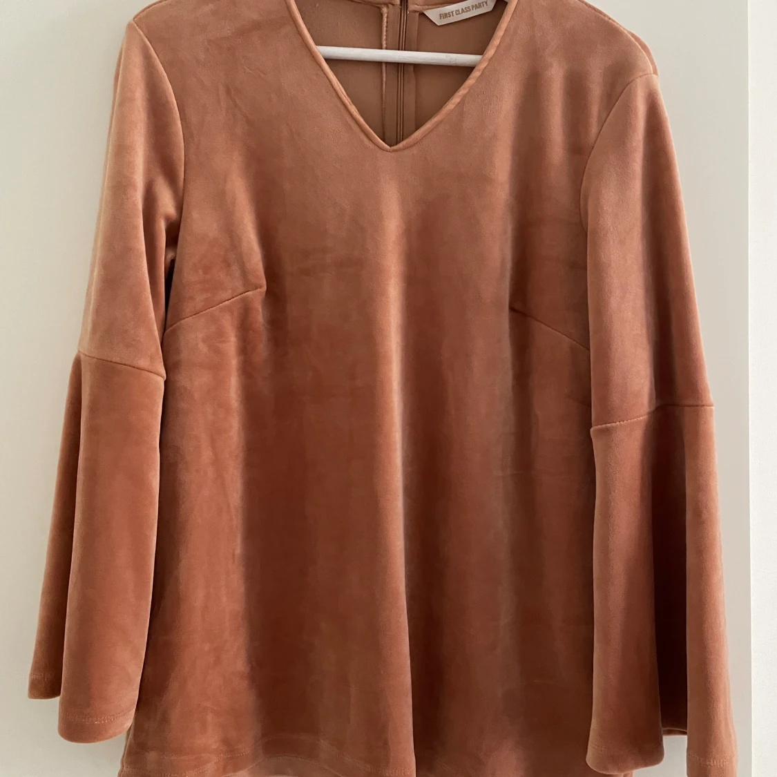 First class party blus