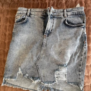 kjol - superfin kjol som jag köpte på semester🤩