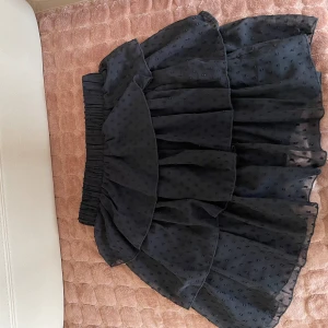 Kjol - volang kjol från shein. Superfin😍