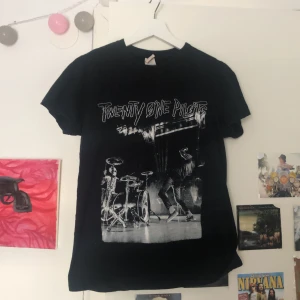 Tweny one pilots tröja - S,köpt i polen på en secondhand:) Säljer för att jag ej använder 