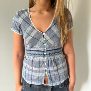 Söt blus  - Super söt blus som inte kommer till användning 