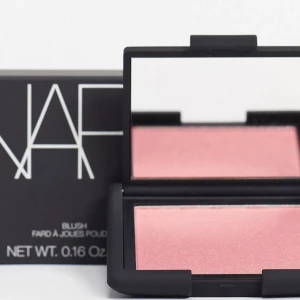 FULL SIZE NARS BLUSH-ORGASM - Helt oanvänd! Fick 2 stycken i födelsedagspresent med behöver bara en så säljer den andra. Kom gärna med prisförslag!🎀💗 Skriv för egna bilder!🎀