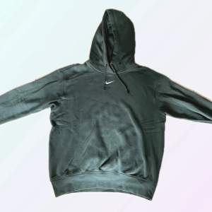 En Unisex Oversized Nike hoodie i XS