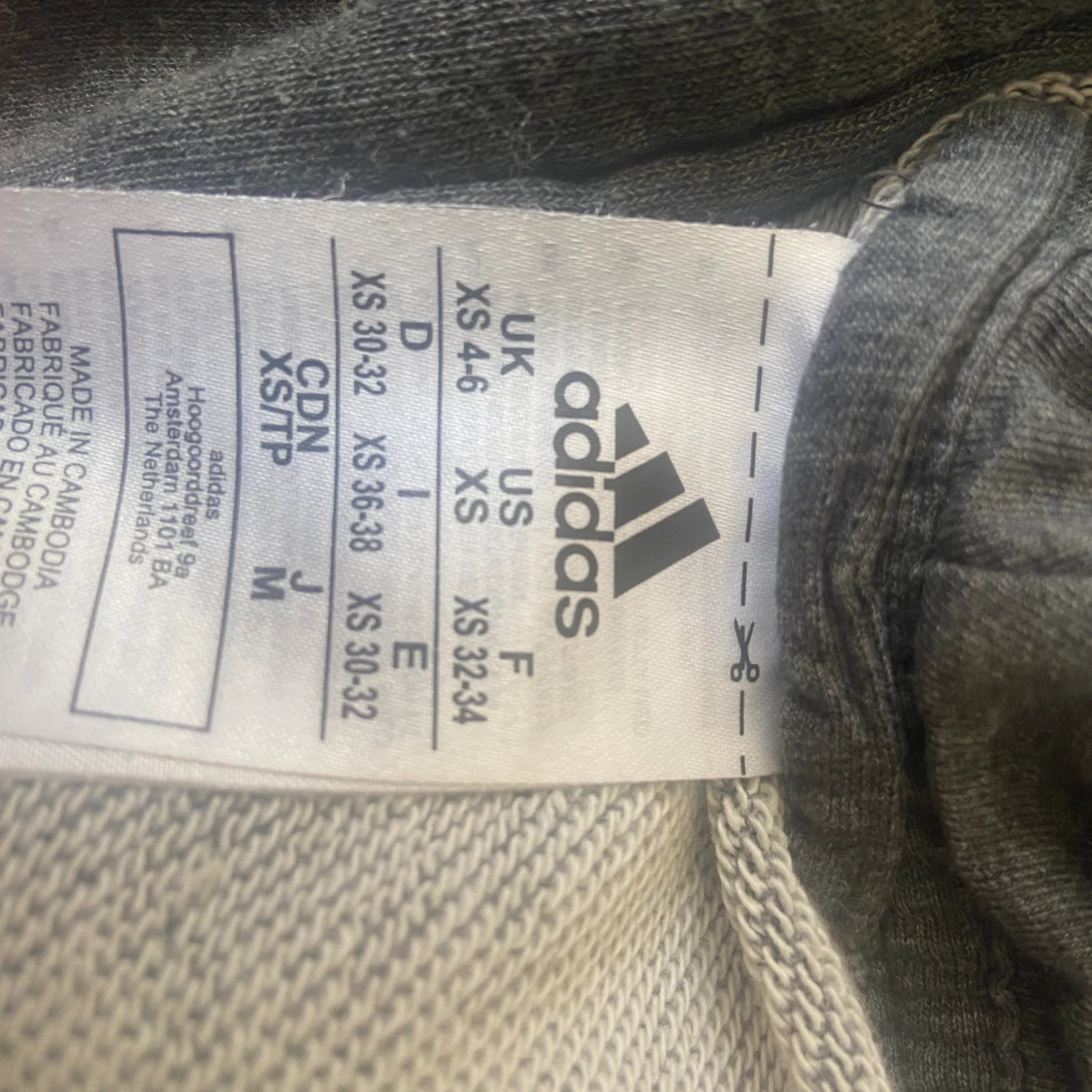 Upptäck Komfort och Stil: Adidas Fleecejackor För Alla Tillfällen! - 92