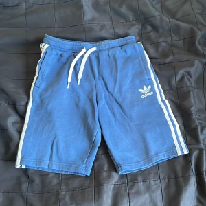 Adidas shorts - Adidas shorts för barn 