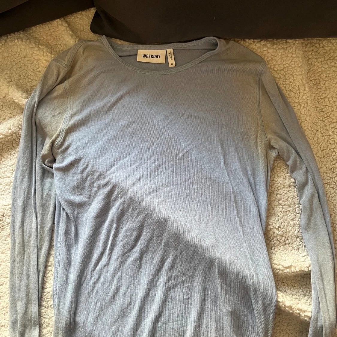 Weekday tröja