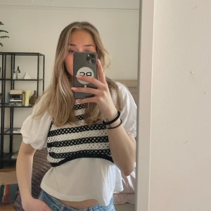 Topp - Topp med en fastsatt väst på💕💕