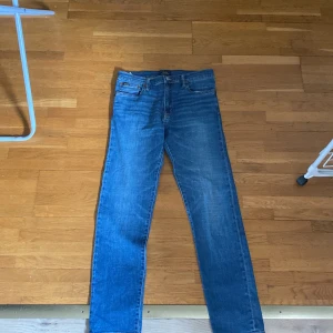 ralph lauren jeans - Aldrig använda Slim fit Ralph lauren jeans.