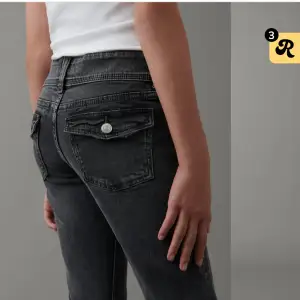 Säljer dessa Gina young jeans i storlek 158 💓 dom är helt slut på hemsidan och säljer mina för att dom inte kommer till användning längre 💓 kom privat för fler bilder!! 