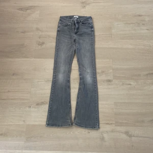 Only jeans  - Köpt för 499 säljs för 200 + 54 kr frakt, bekväma och snygga