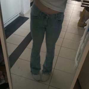 Basic  jeans  - Finna jeans som jag nu mera inte använder 💕