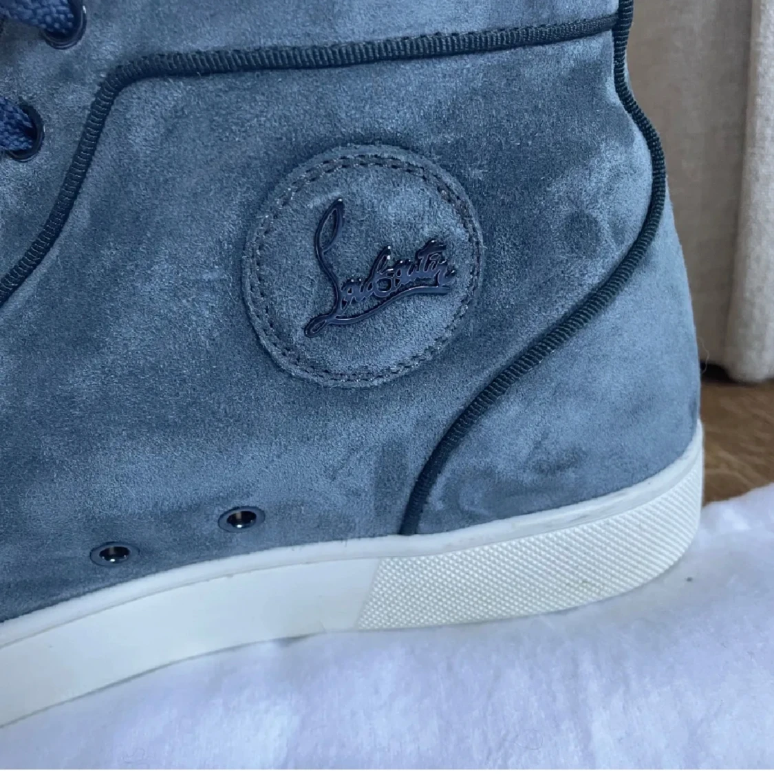 Christian Louboutin  - 91