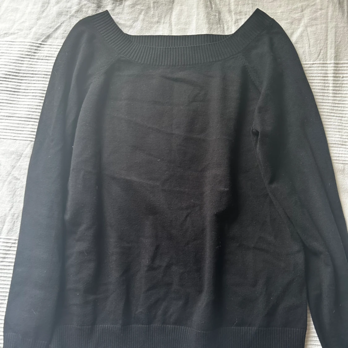 Finstickad tröja från vila