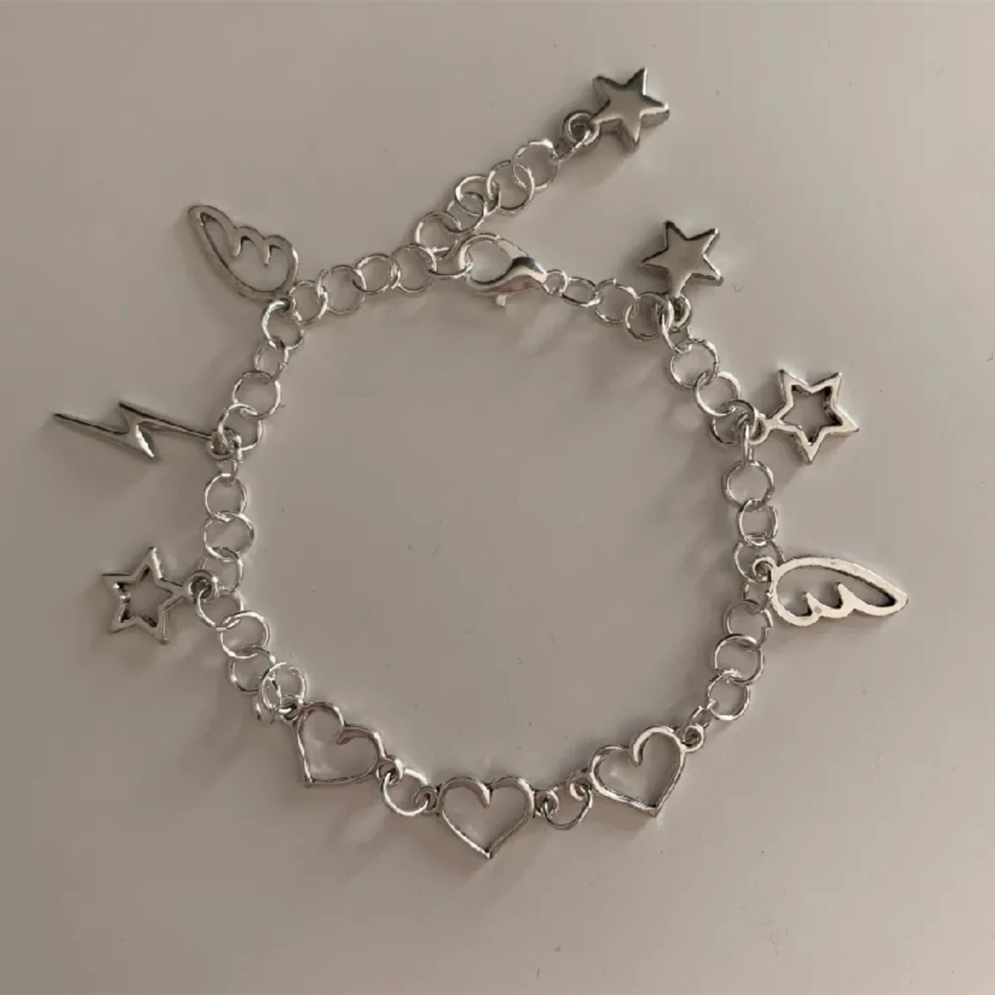 ARMBAND