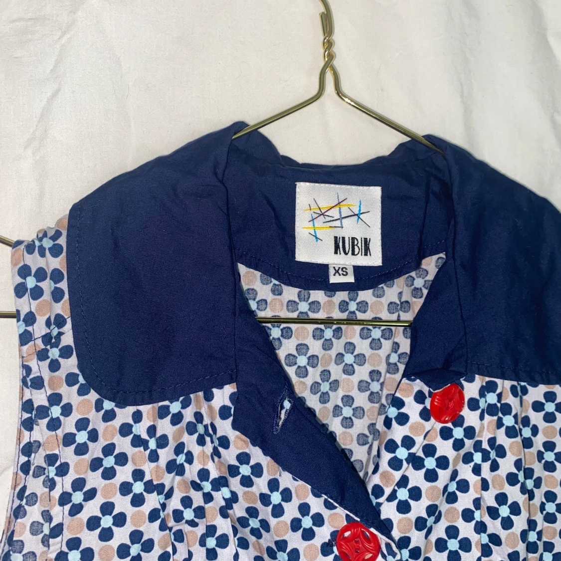 Blommig klänning - 91