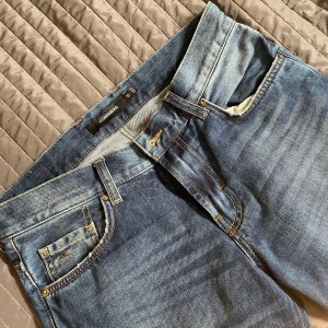 J.Lindeberg Jeans - J.Lindeberg Jeans  Midja: 30 Längd: 34 Mycket bra skick, knappt använda