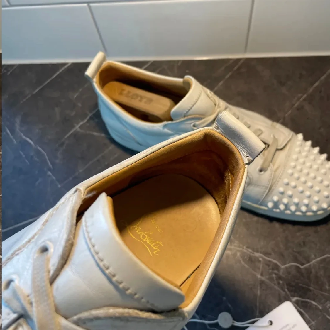 Christian Louboutin  - 91