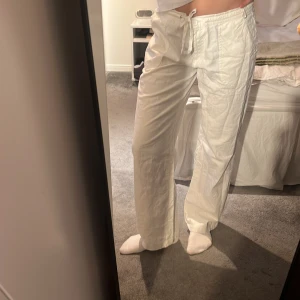 Linnebyxor  - Snygga linnebyxor från bonprix! Inga defekter, använd väl💗💗