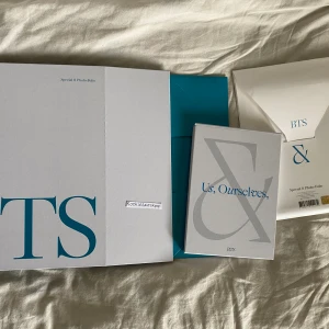 BTS photo folio Box och kalander  - Nya och officiella, fint skick, 200kr. KONTAKTA INNAN KÖP NU! 