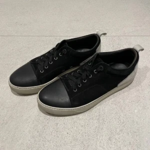 Lanvin - Snygga lanvins Storlek 41/42 Tar byte- gärna andra skor Inga returer Om jag ska skicka står du får frakt