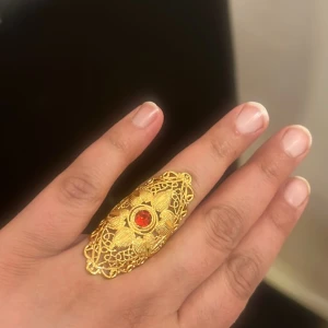 Guldpläterad justerbar ring  - Totally new condition 