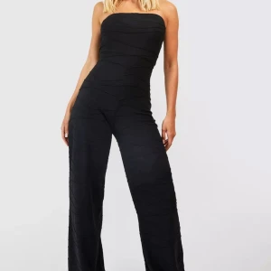 Jumpsuit - Jättefin jumpsuit från Bohoo. Endast testad, storlek 36🖤