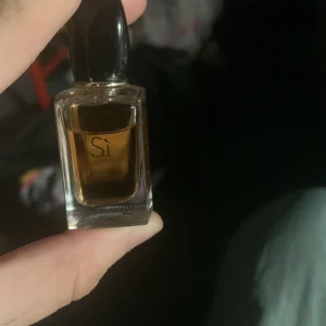 Si perfym (reserverad) - Reserverad :3