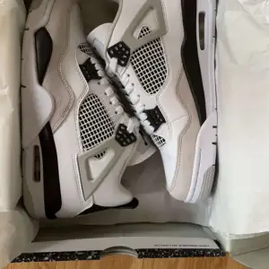 Helt ny air jordan 4