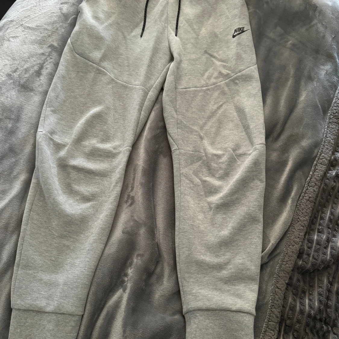 Nike Tech Fleece byxor