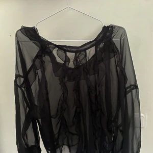Svart party blus - Bra skick! Genomskinlig 