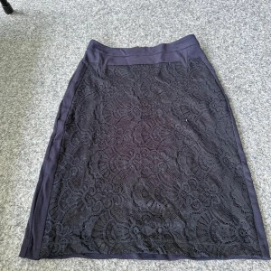 Fin kjol’ - Jätte fin marinblå kjol 