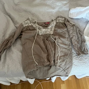 Topp - Jättefin topp, pris går att diskuteras  