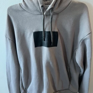 Calvin Klein hoodie  - Jättebra skick. Nypris 1399kr