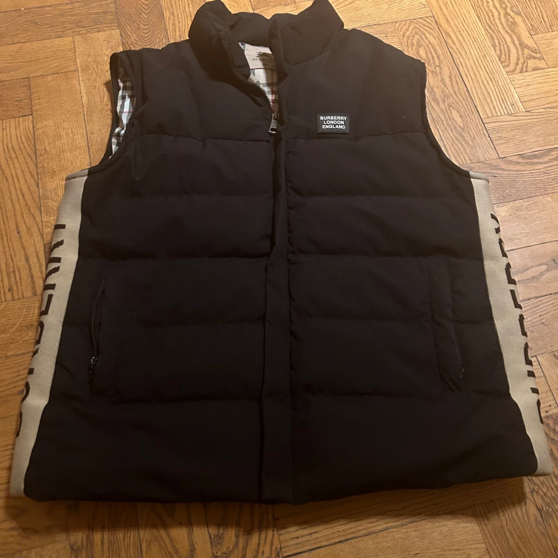 Burberry väst - 90