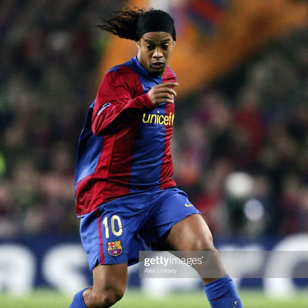 Ronaldinho 10 i Barcelona  . Sport & träning.