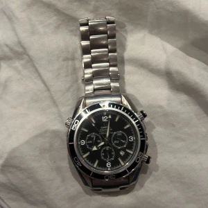 Omega seamaster chronomaster - Icke fungerande en del saknas Ge ett pris offer för den eller så funkar byte oxå