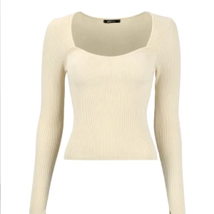 Ribbad tröja - I storlek XS. Använd 1-2 gånger. Original pris 300kr. 🤍