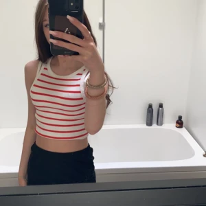 Vit/röd randig xs hm topp - Linne 