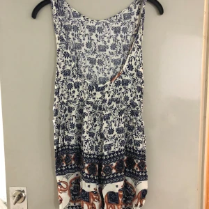 Jumpsuit playsuit  - Använd fåtal gånger 