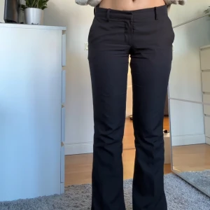 KOSTYMBYXOR 💕 - Superbra skick