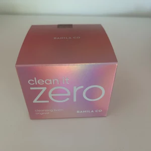 Zero 100ml - Oljebaserad sminkborttagning som smälter bort sminket, den är helt ny med tejp kvar och i originalförpackning.