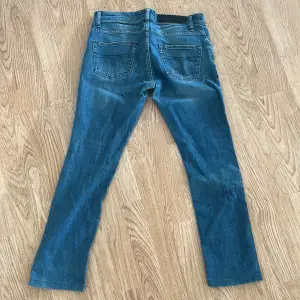 Säljer dessa riktigt feta jeans från Tiger of Sweden för ett riktigt bra pris! Hör av dig för fler bilder eller vid funderingar! 💯