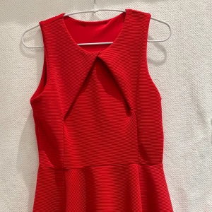 Fin röd klänning - Röd klänning.  Okänt märke.  Buren som Small. 