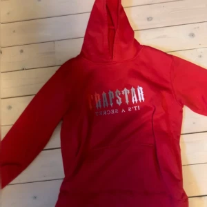 Trapstar hoodie - Bra skick. Använd 2-3 gånger