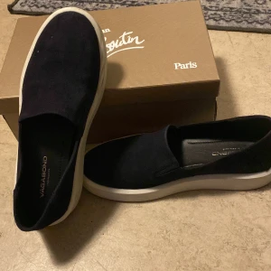 Vagabond skor - Säljer dessa asfräsha Vagabond skor perfekta till våren och sommaren som kommer, de är använda ett fåtal gånger  och priset kan diskuteras vid snabb affär 