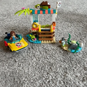Lego friends sköldpaddsräddning - Ett jättefint och bra kvalitet legosätt. 1 ägg saknas annars är det komplett. Pris är prutbart 💕